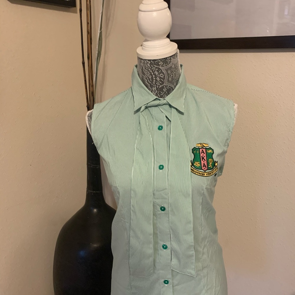 Alpha Kappa Alpha sleeveless button down blouse